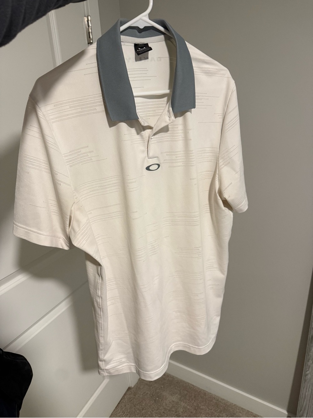 Oakley Men's Cream Polo with Gray Contrast Collar